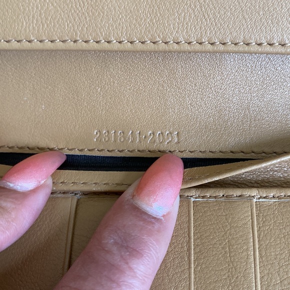 Gucci Wallet - Picture 6 of 7